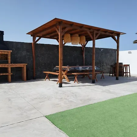 Casa Montes Holiday home *